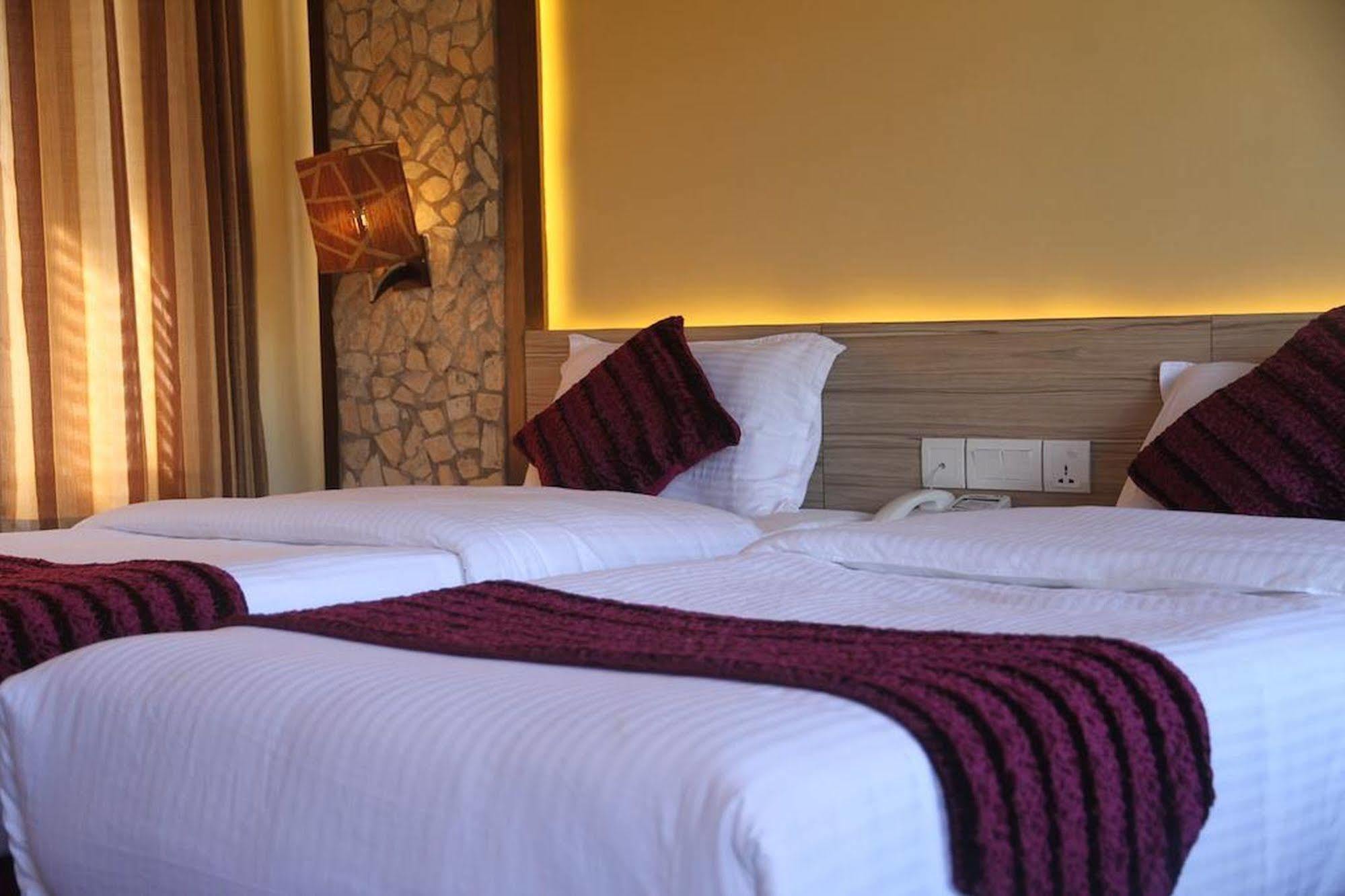 The Lakeside Retreat Resort & Spa By Best Resort Nepal Ποκάρα Εξωτερικό φωτογραφία